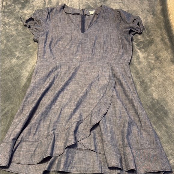 J. Crew chambray ruffle dress - Picture 4 of 9